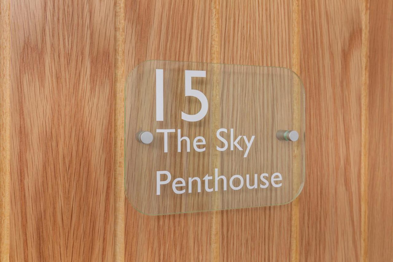 The Sky Penthouse Apartment Winchester Exterior photo